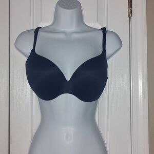 Victoria's Secret navy perfect shape push up bra  Sz 32DD